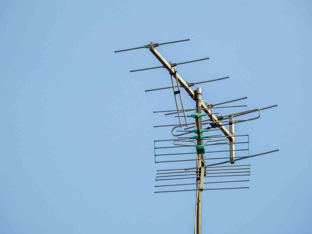 Các lợi ích của việc sử dụng anten ngoài trời hay trong nhà?